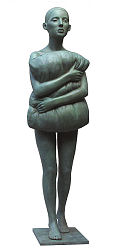 Kussen | bronzen beeld van een staande vrouw van Erwin Meijer koopt u nu online! ✓Hoogste kwaliteit ✓Veilig betalen ✓Gratis verzending