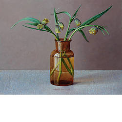 Gele kievitsbloemetjes in bruin glas | stilleven schilderij van Ingrid Smuling koopt u nu online! ✓Hoogste kwaliteit ✓Veilig betalen ✓Gratis verzending