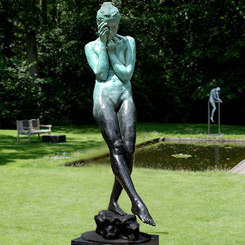 Vision | model-mensen beeld in brons van Jana Buttner koopt u nu online! ✓Hoogste kwaliteit & service ✓Veilig betalen ✓Gratis verzending