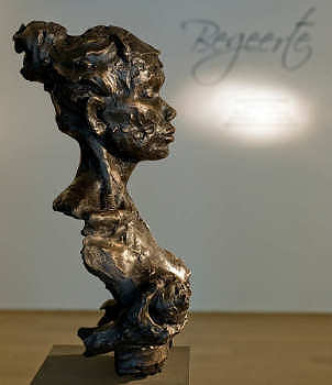 Nachtschade | bronzen vrouwen beeld van Natasja Bennink koopt u nu online! ✓Hoogste kwaliteit & service ✓Veilig betalen ✓Gratis verzending