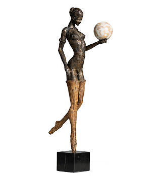 My World | model-mensen beeld in brons van Romee Kanis koopt u nu online! ✓Hoogste kwaliteit & service ✓Veilig betalen ✓Gratis verzending